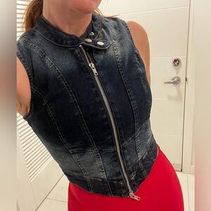 Forever 21 Dark Blue Fitted Denim Vest with double zipper feature